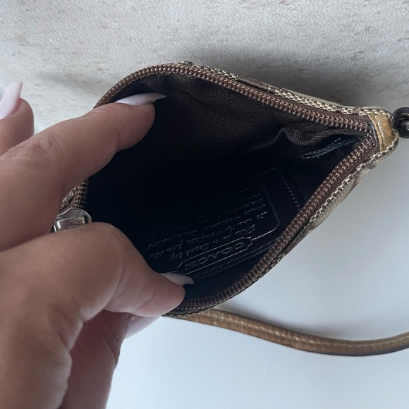 Coach Wristlet Tan Canvas Monogram Sparkly Gold Stripe - Picture 3 of 6